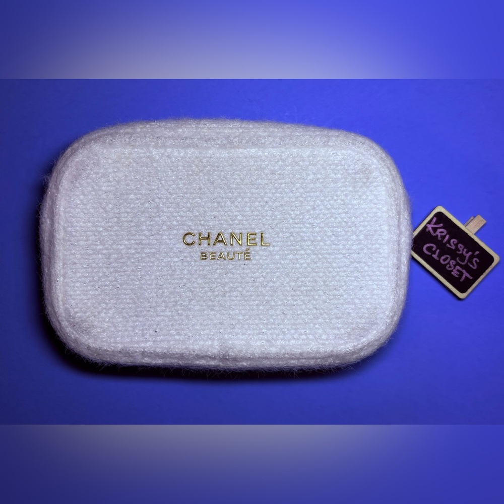 💯 Authentic Novelty Chanel Cosmetic Soft Tweed Case Pouch